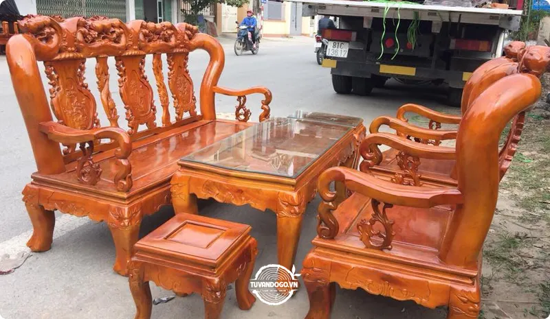 Bộ bàn ghế gỗ xà cừ phòng khách
